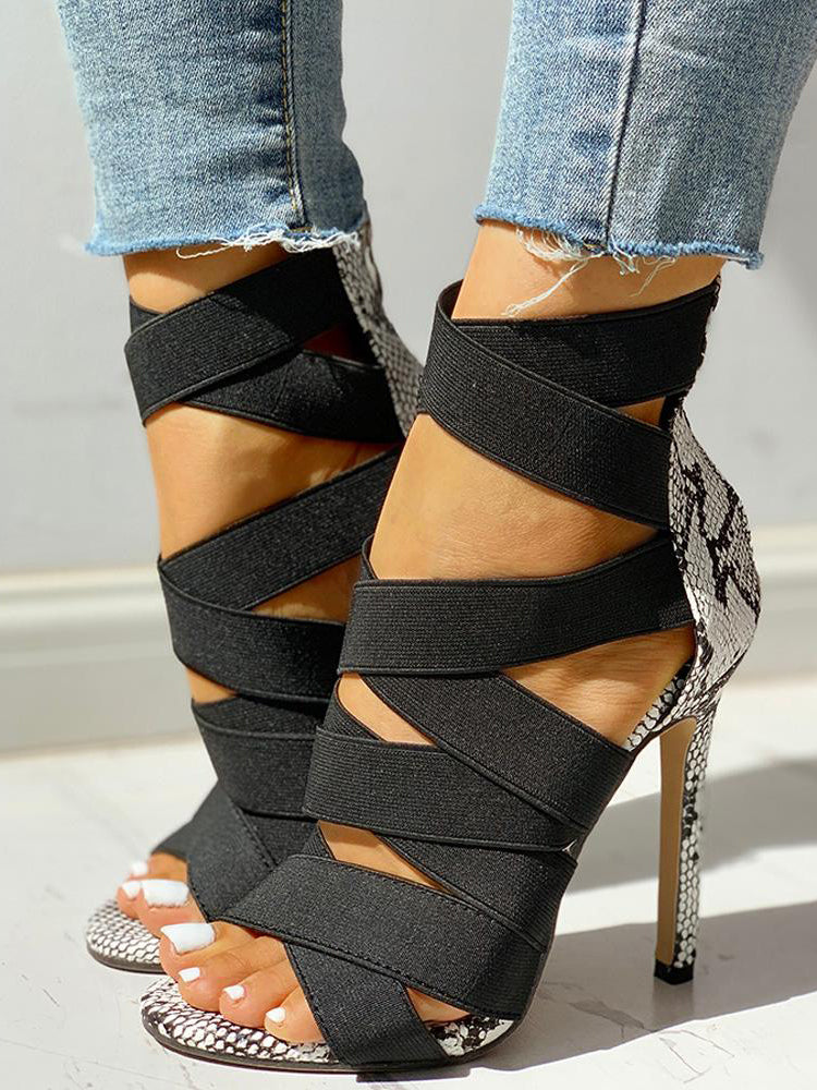 <tc>Sandále s pásikmi Denise čierne</tc>