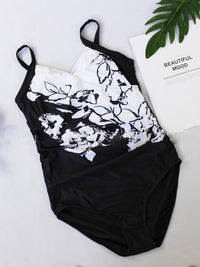 <tc>Plus size monokiny Hepsie čierne</tc>