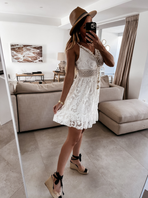 <tc>Elegantné šaty Radmira biele</tc>